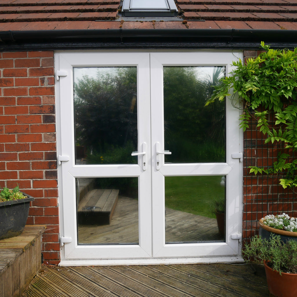 One-Way Privacy: Mirror Dual Reflective – Contra Vision